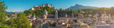 Stadt Salzburg vor Bergkulisse