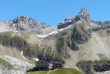 Die Memminger Hütte in den Lechtaler Alpen.