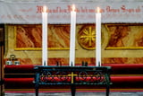 Licht und innere Einkehr spenden die Kerzen auf dem Altar der Wallfahrtskirche Maria Heimsuchung