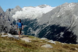 Wandern mit Aussicht: im Hintergrund das Zugspitzplatt