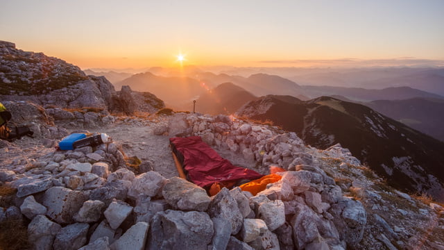 Biwakieren im Sonnenuntergang